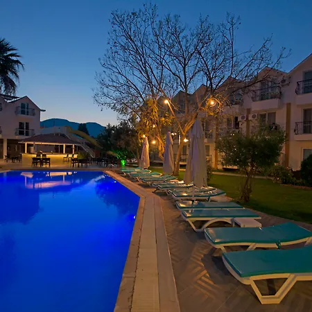 Grand Emir & داليان