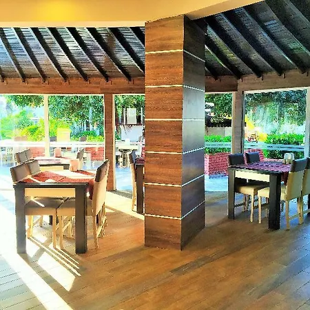 Ξενοδοχείο Grand Emir &