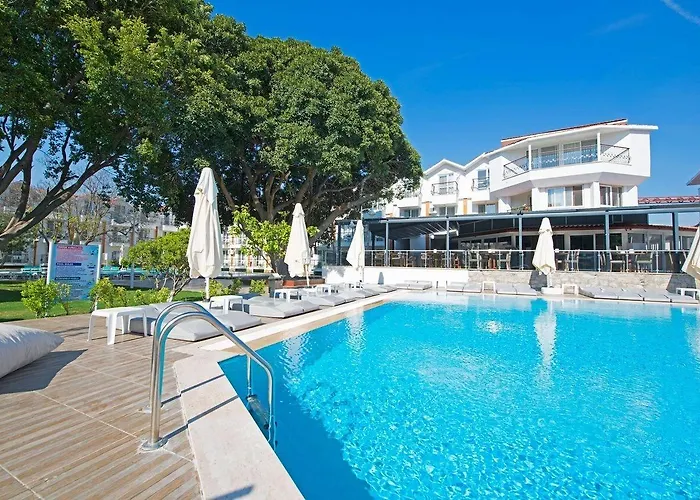 Grand Emir & Hotel 3*