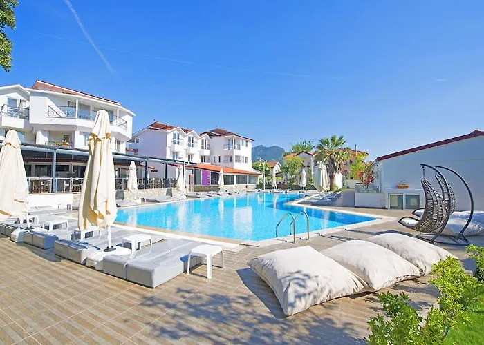 Hotel Grand Emir & 3*