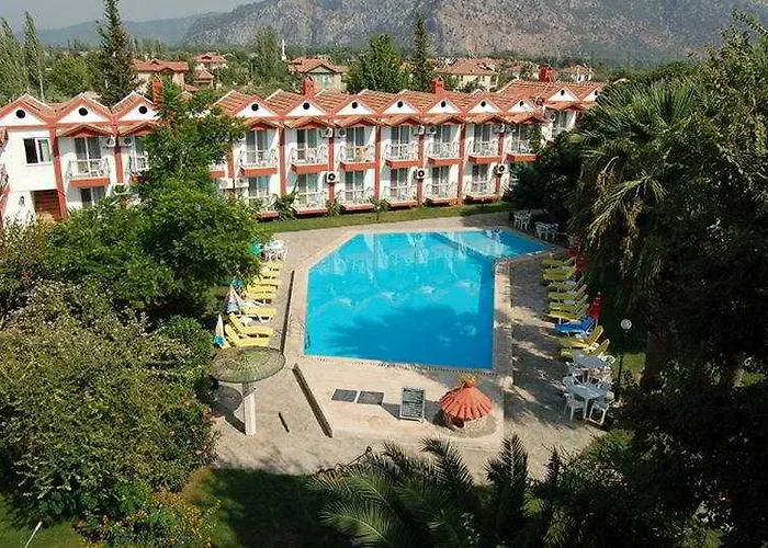 Hotel Grand Emir & 3*