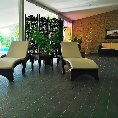 ホテル Grand Emir & 3*