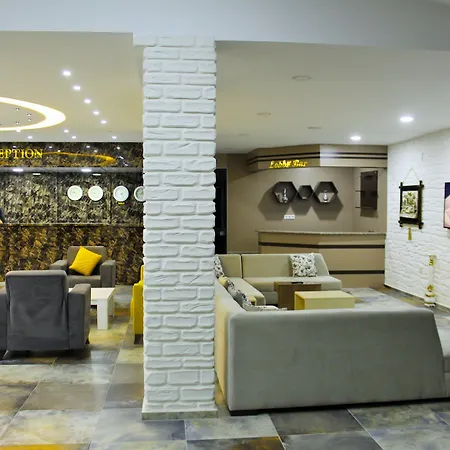 Grand Emir & ダルヤン