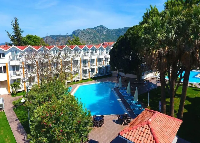 Hotel Grand Emir & 3*